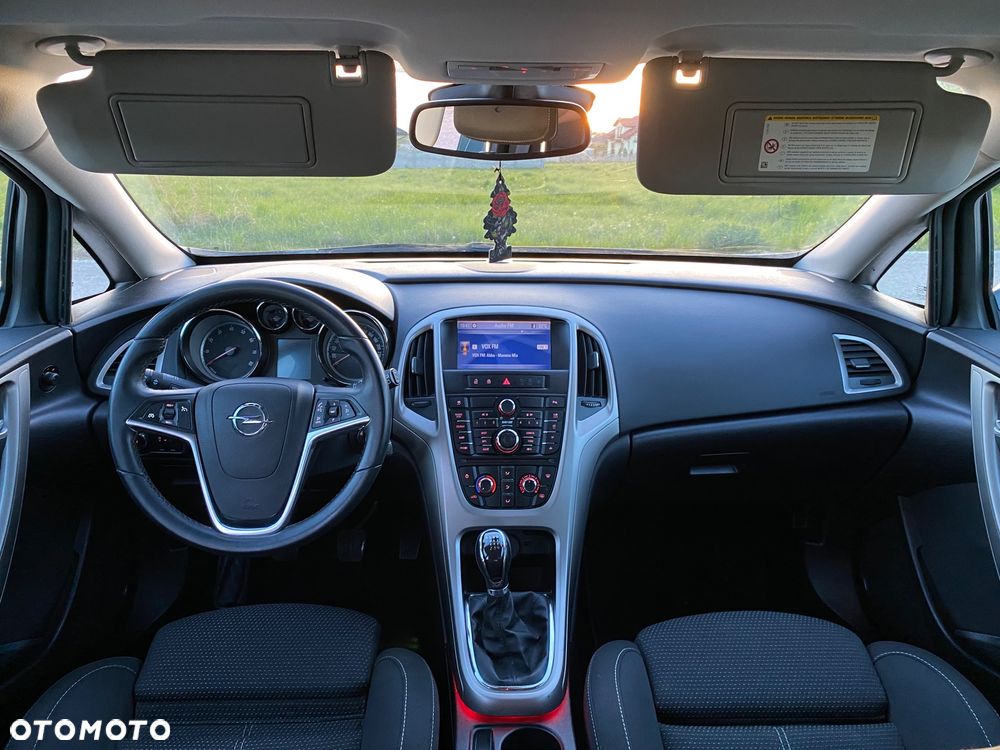 Opel Astra 1.4 Turbo Design Edition - 8