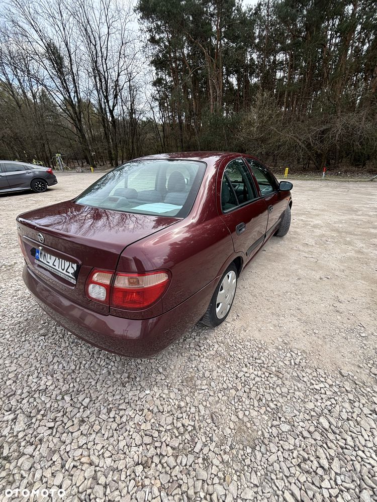 Nissan Almera - 7