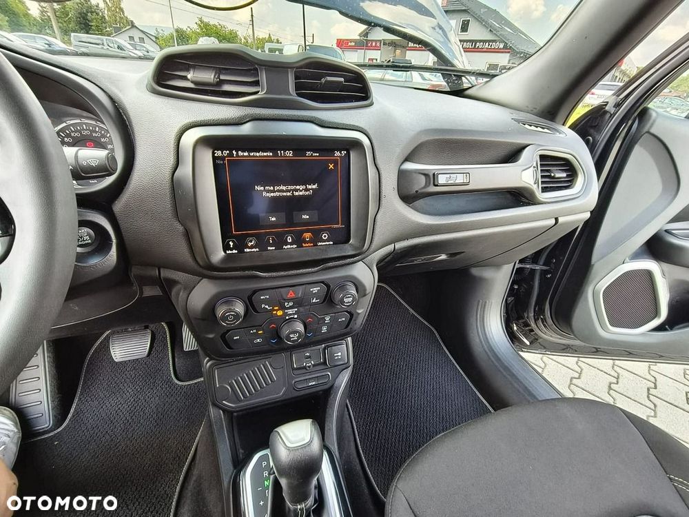 Jeep Renegade - 15