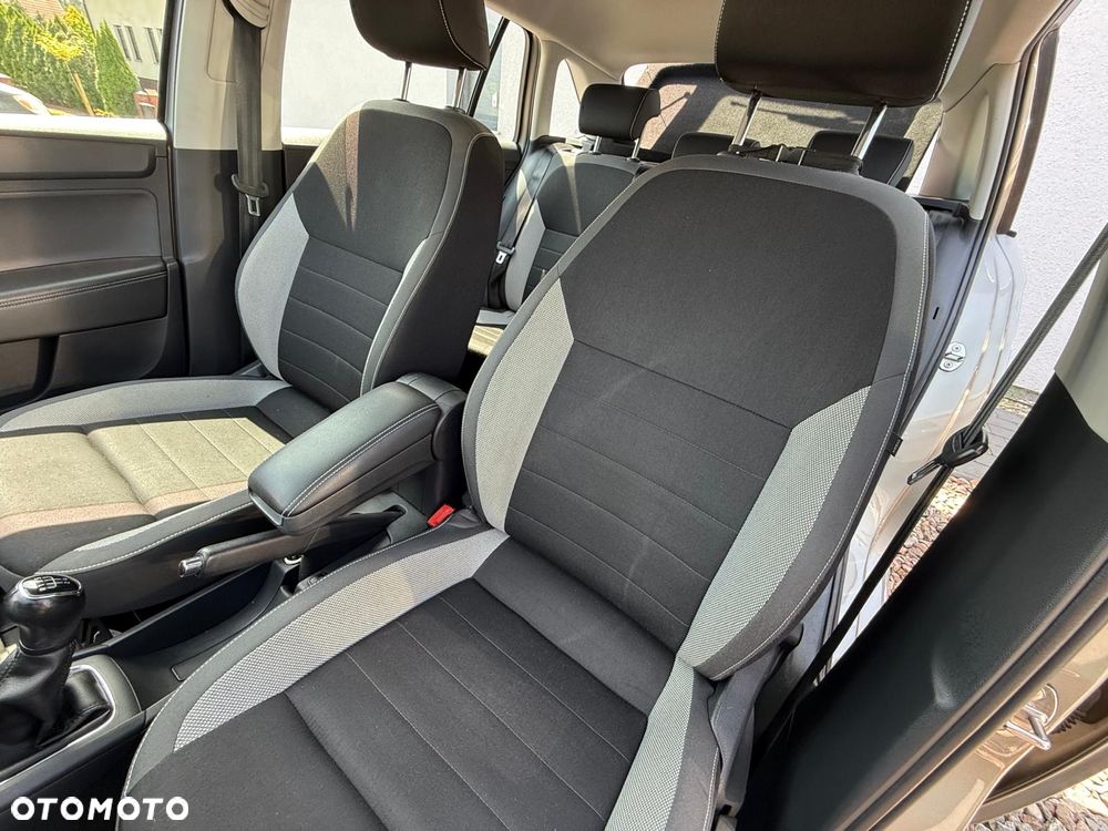 Skoda RAPID Spb 1.2 TSI Ambition - 13