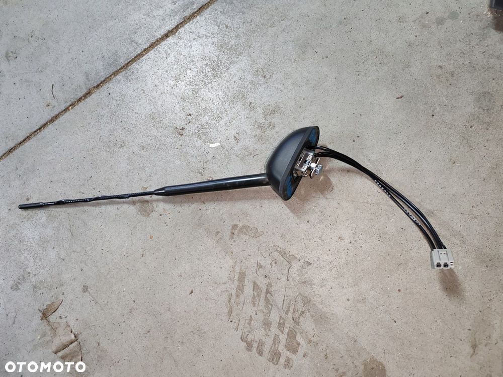 Antena dachowa podstawa bat radia SUZUKI BALENO II 15- - 1