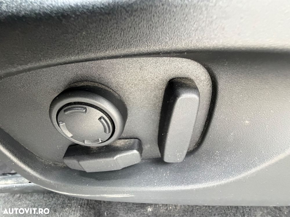 Land Rover Discovery Sport 2.0 l TD4 HSE Aut. - 17