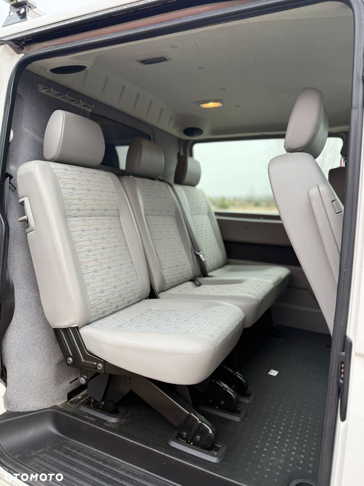 Volkswagen Transporter - 7