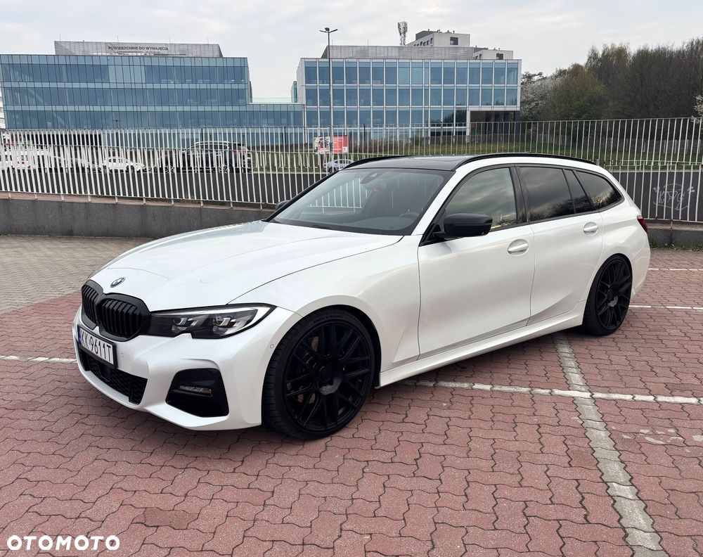 BMW Seria 3 330i xDrive M Sport sport - 1