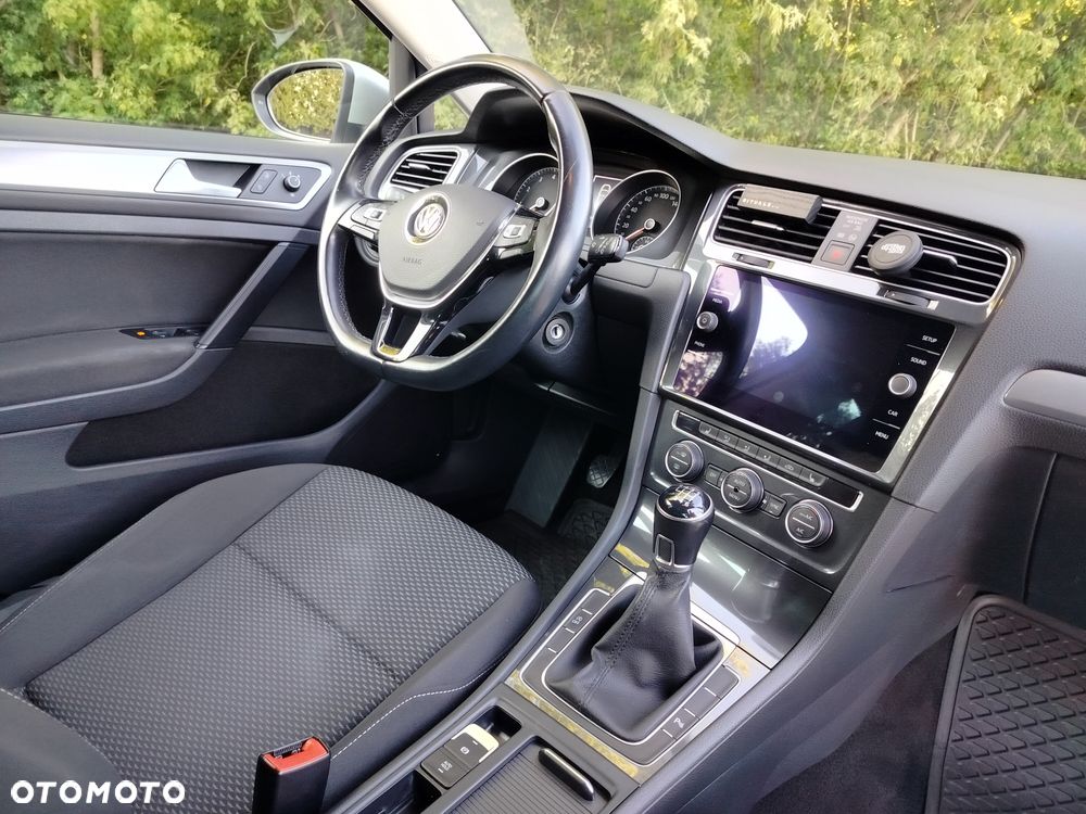 Volkswagen Golf - 7