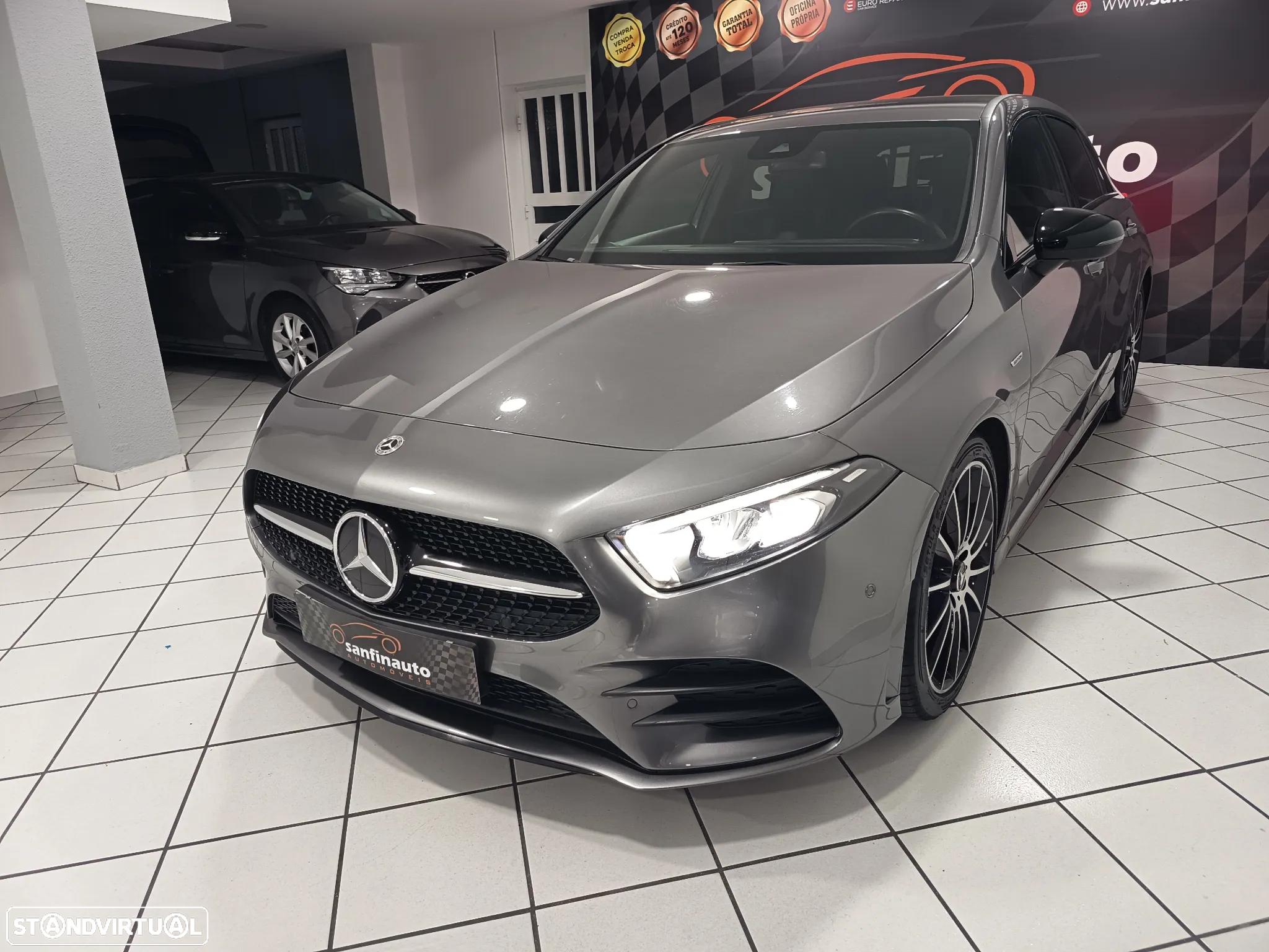 Mercedes-Benz A 180 d AMG Line - 4