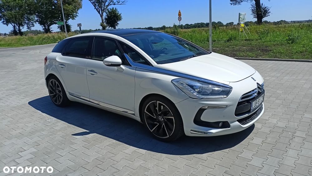 Citroën DS5 2.0 HDi SportChic - 1