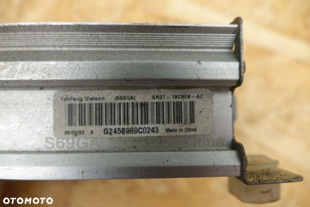 WZMACNIACZ AUDIO FORD MUSTANG V AR3T-18C808-AC - 2