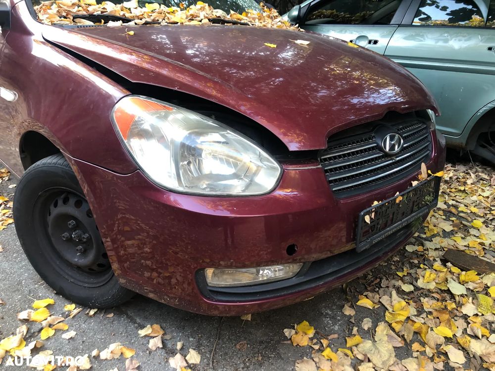 Bara fata Hyundai Accent 3 visiniu 2007 - 2