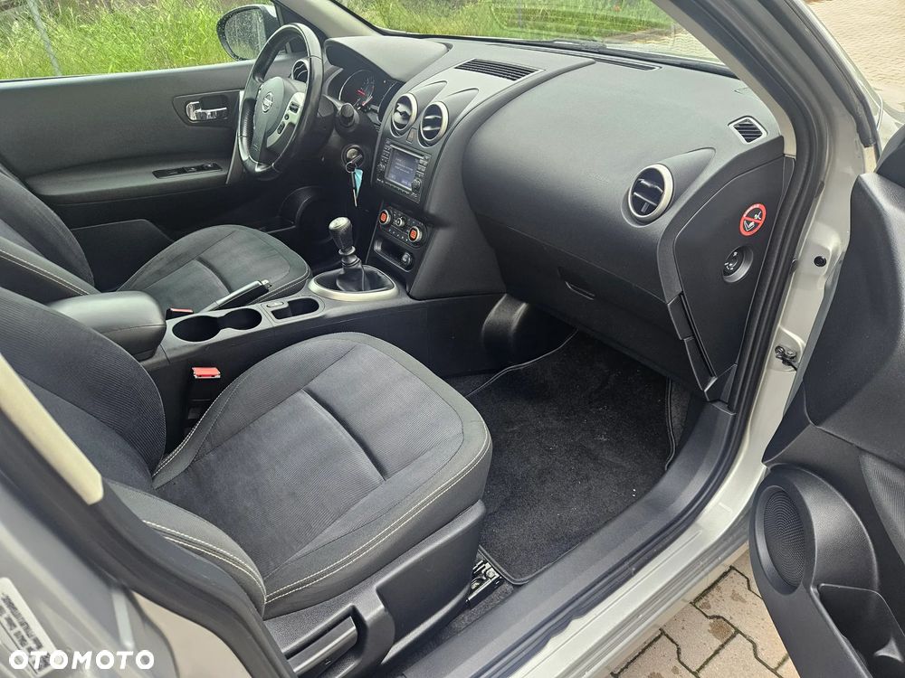 Nissan Qashqai 2.0 dCi DPF acenta - 7
