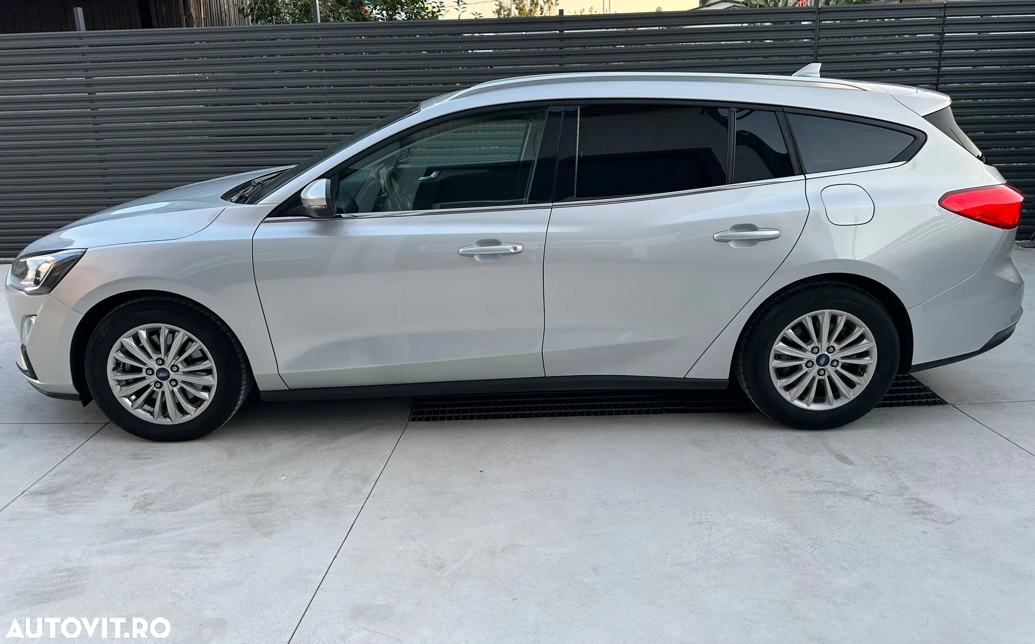 Ford Focus 1.5 EcoBlue Start-Stopp-System Aut. TITANIUM X - 13