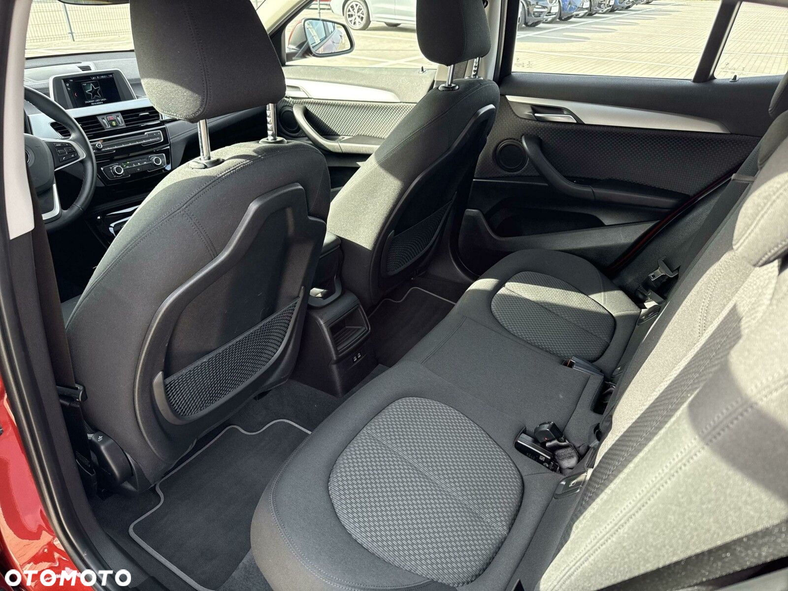 BMW X2 sDrive18i Advantage - 24