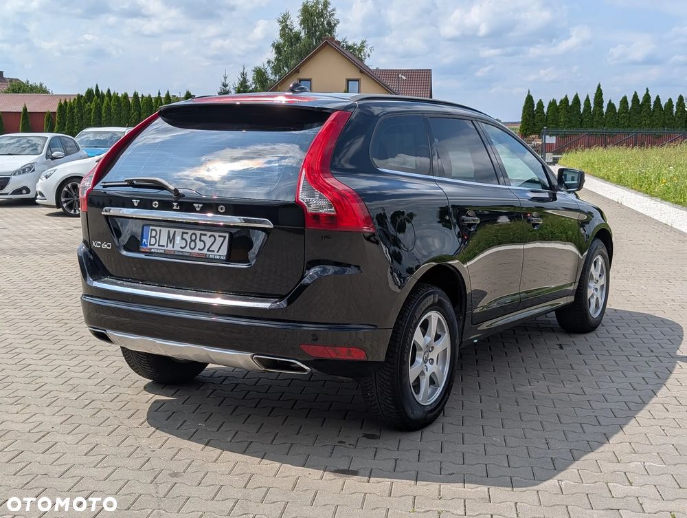 Volvo XC 60 D4 Momentum - 16
