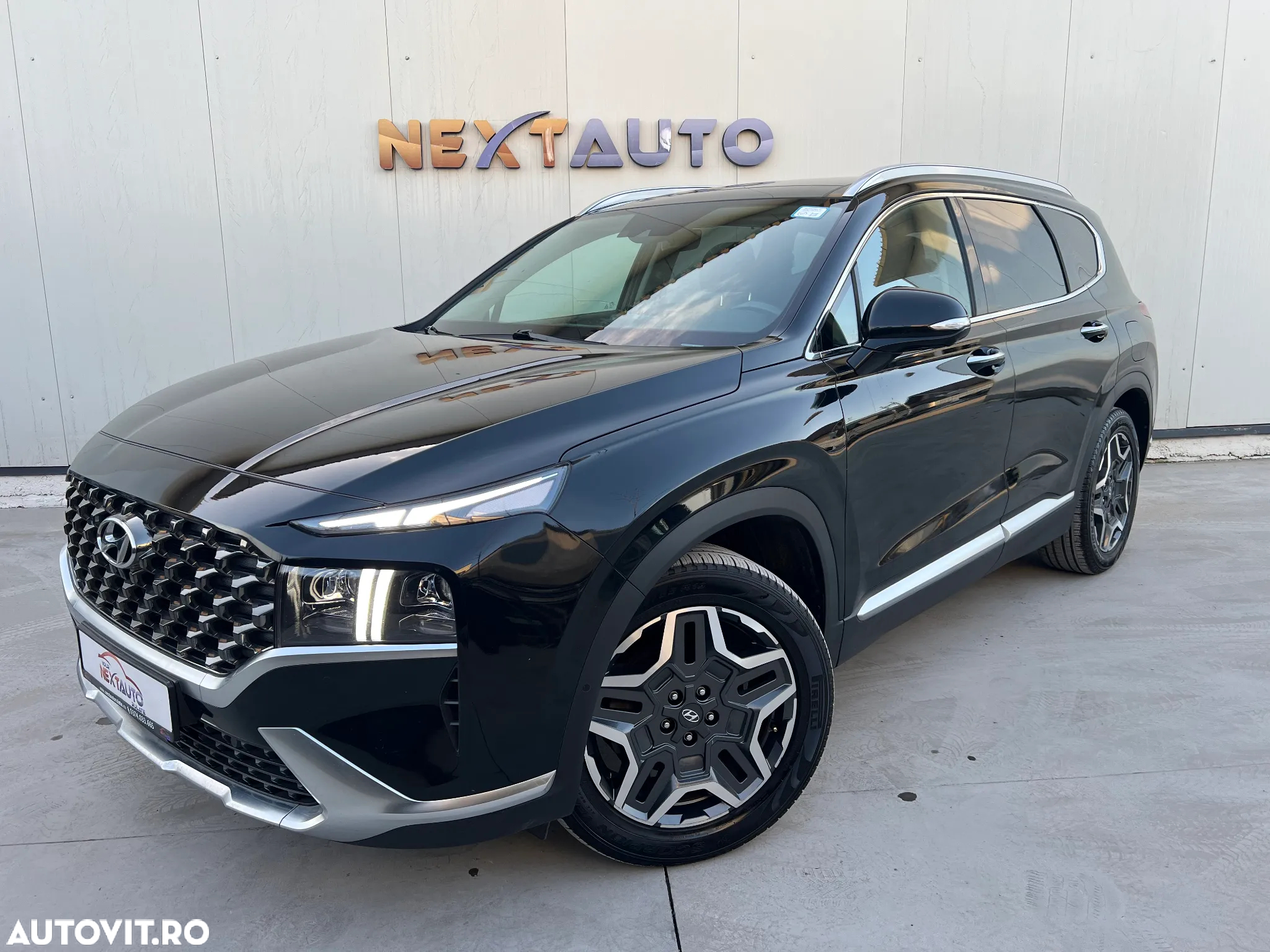 Hyundai Santa Fe - 2