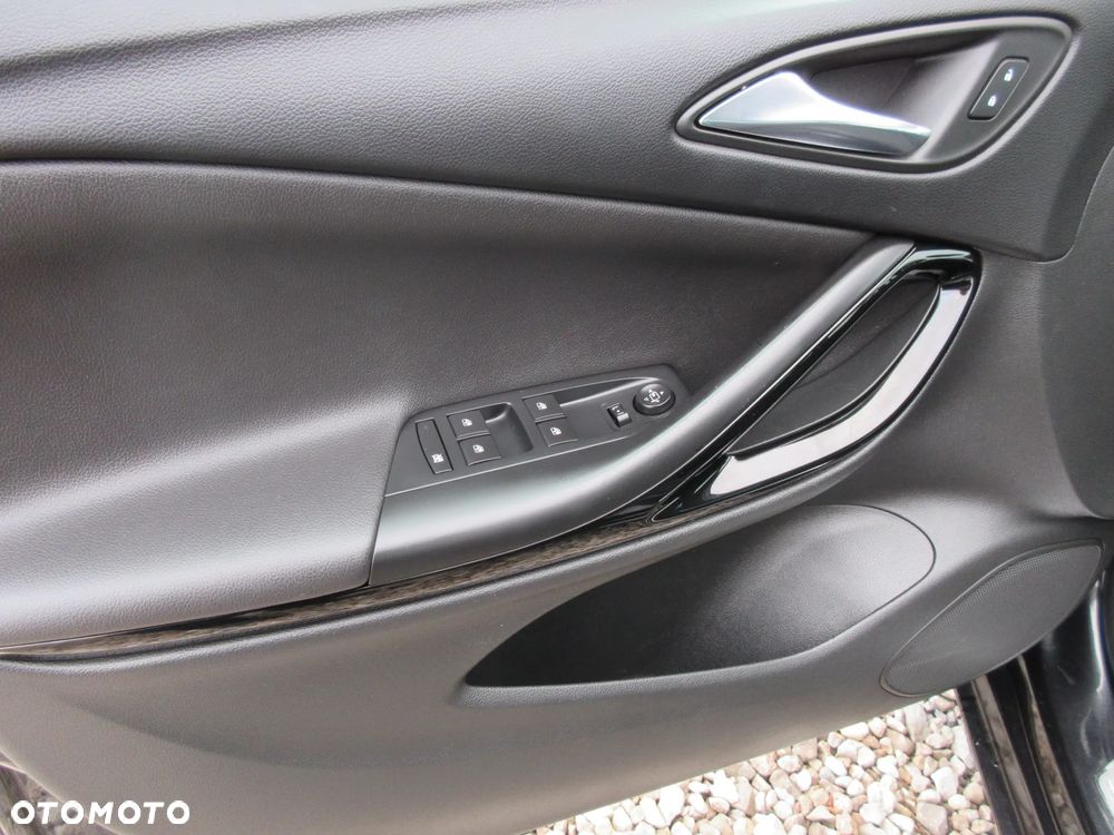 Opel Astra 1.4 Turbo Innovation - 11