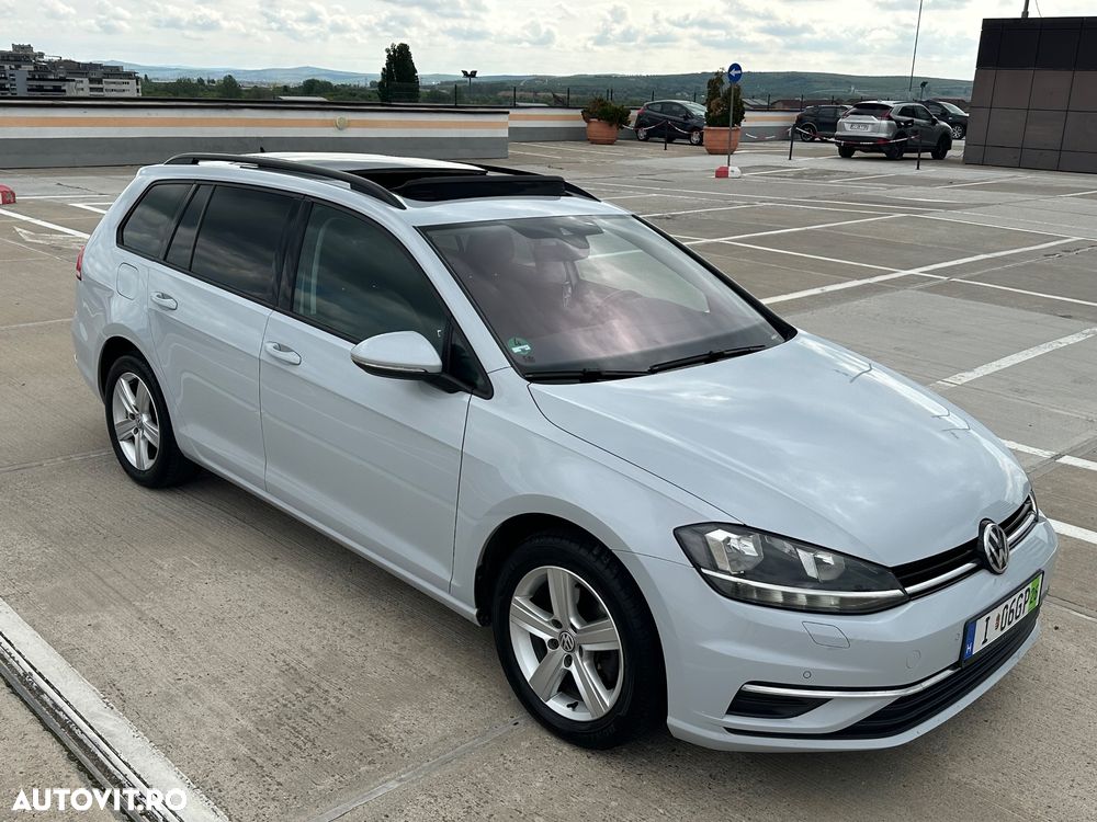 Volkswagen Golf 1.6 TDI DSG Highline - 1