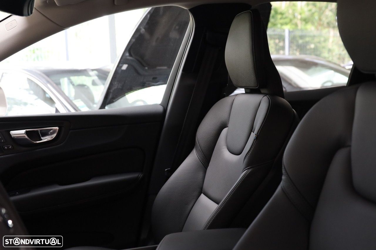 Volvo XC 60 2.0 B4 Plus Bright - 7