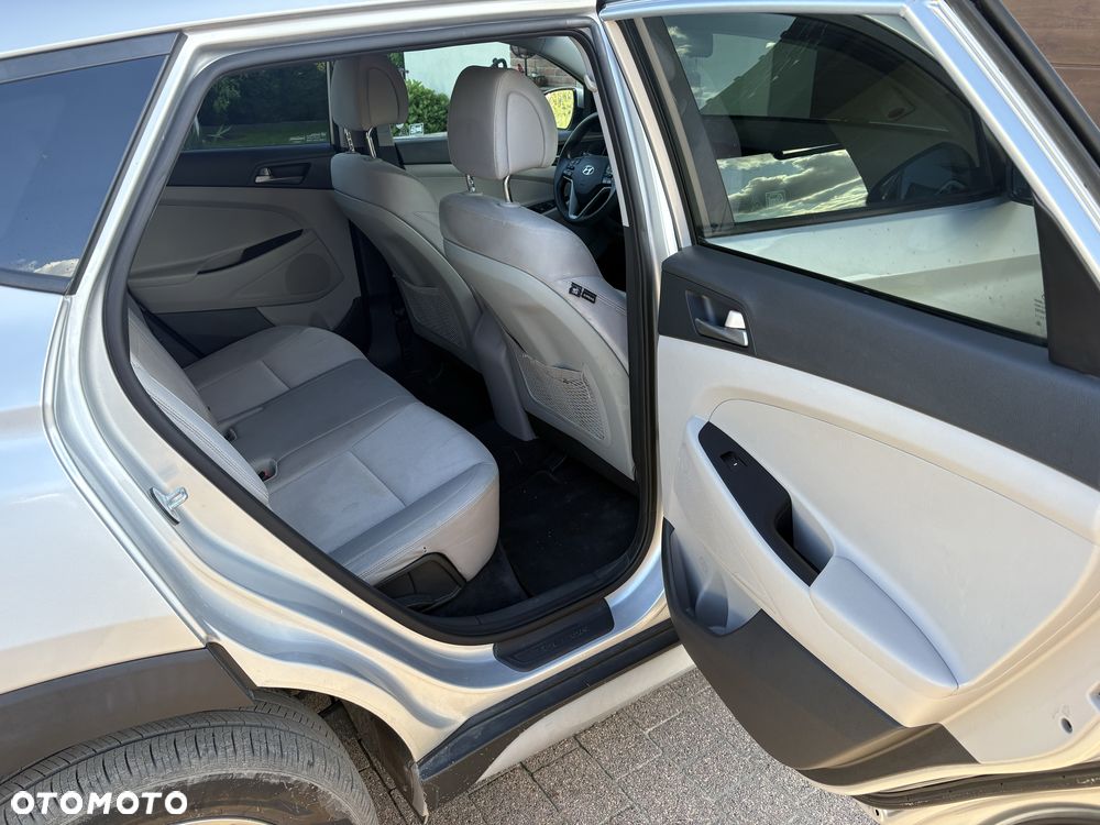 Hyundai Tucson - 8