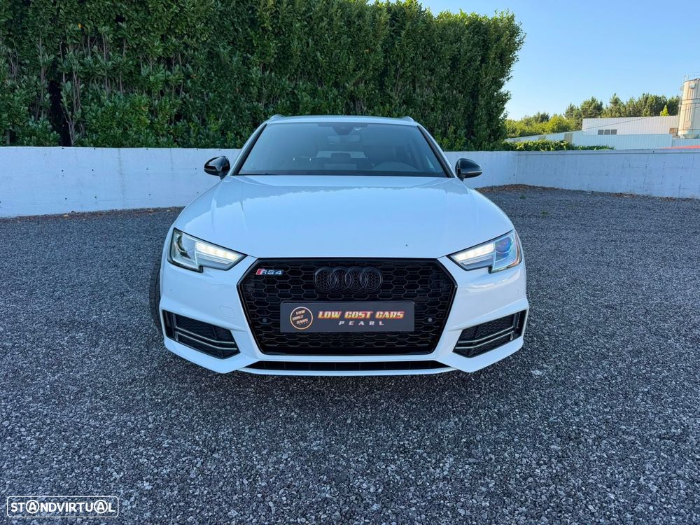 Audi A4 Avant - 11