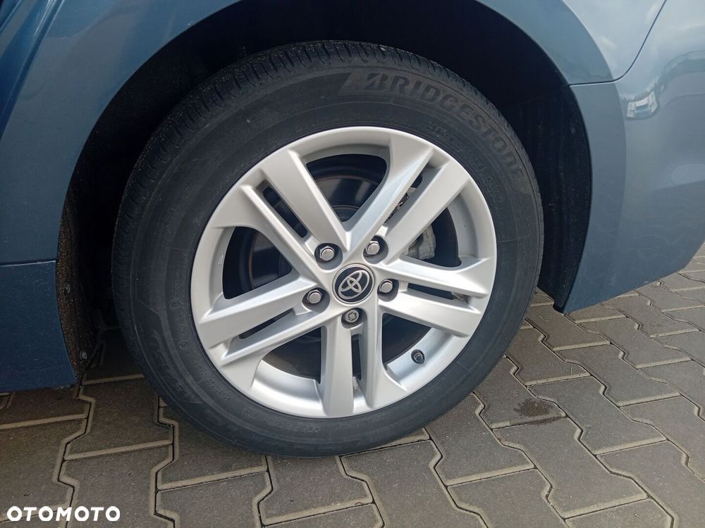 Toyota Corolla - 10