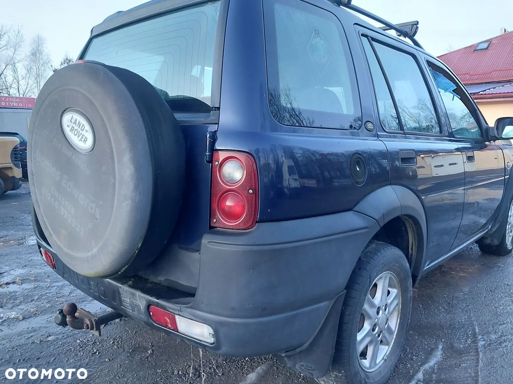 Land Rover Freelander I silnik 2.0 diesel T4D M47 drzwi maska klapa zderzak błotnik 644 mechanizm szyby alufelgi zwrotnica dyfer skrzynia biegów wał nadkole listwa szyberdach panel fotel maglownica sterownik zegary hak holowniczy sprężarka klimatyzacji wspomagania CAŁY NA CZĘŚCI WSZYSTKIE CZĘŚCI - 12