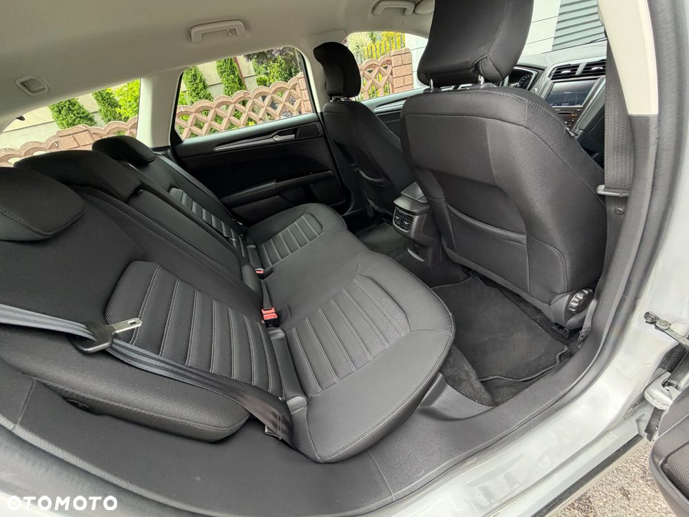 Ford Mondeo SW 2.0 EcoBlue Titanium - 32