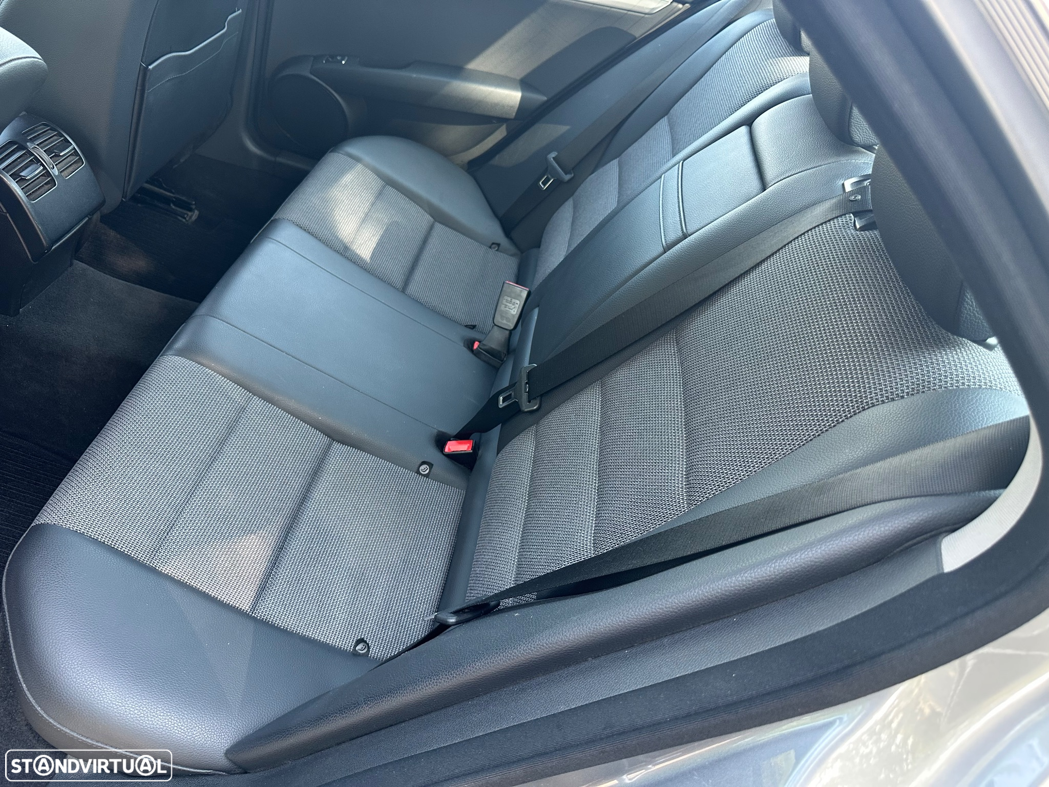 Mercedes-Benz C 220 d Avantgarde - 17