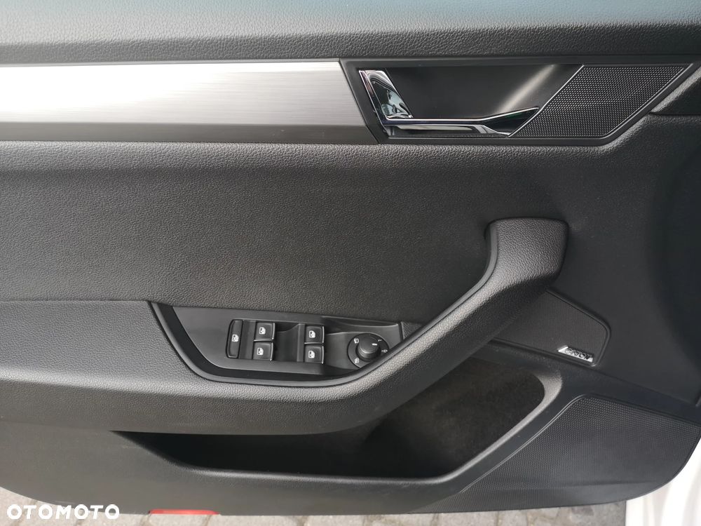 Skoda Superb 2.0 TDI 4x4 Style DSG - 17