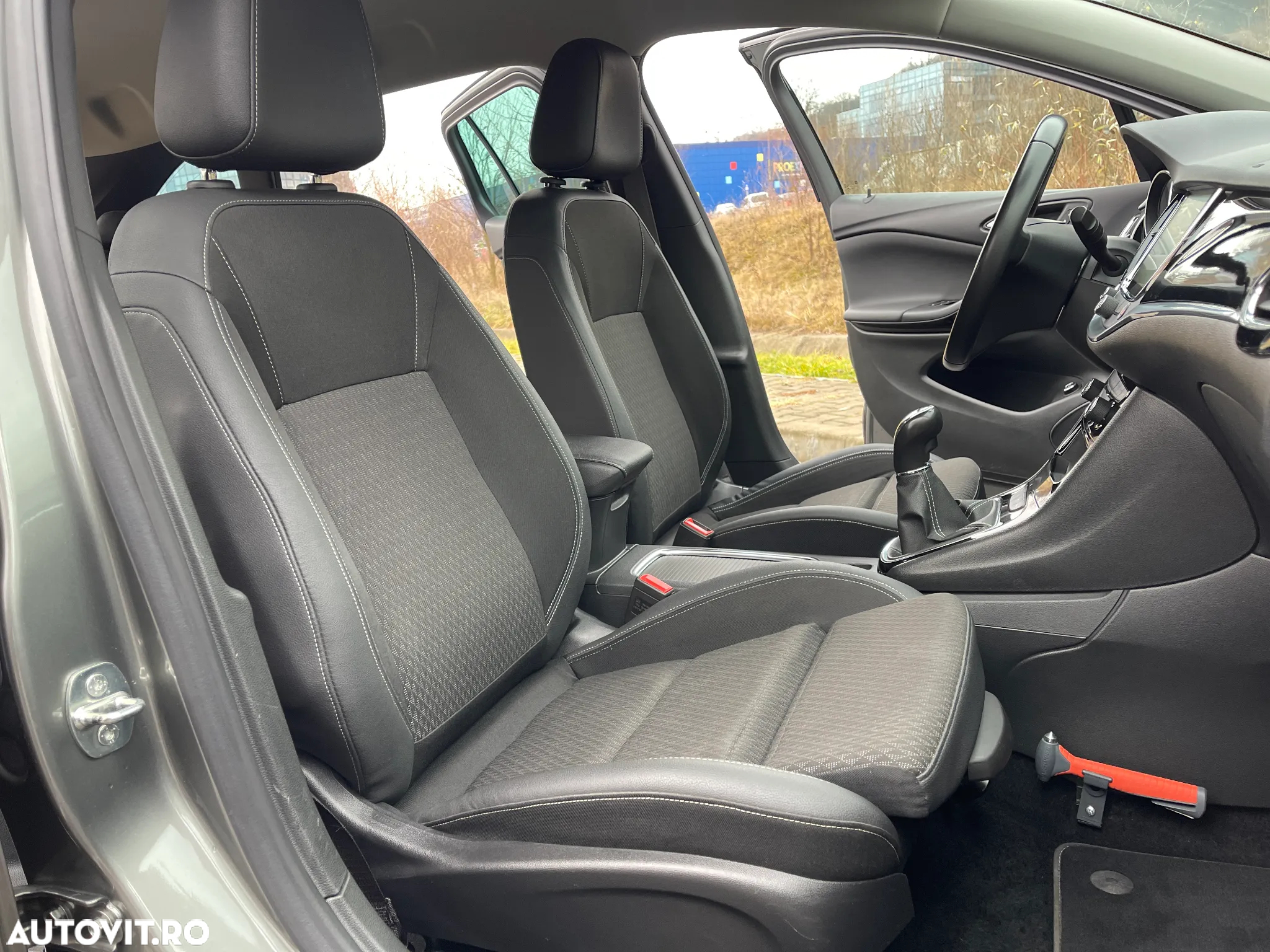 Opel Astra 1.6 D (CDTI) Start/Stop Sports Tourer Business - 29