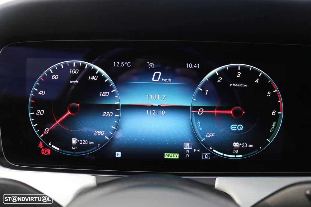 Mercedes-Benz E 300 de AMG Line - 19