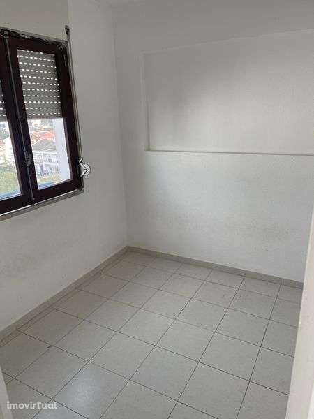 Apartamento T3 - Vale da Amoreira para arrendar - Grande imagem: 4/12