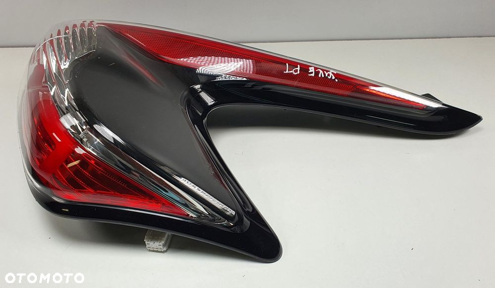 LAMPA PRAWA TYŁ NISSAN JUKE I F15 L90049817 EUROPA - 4
