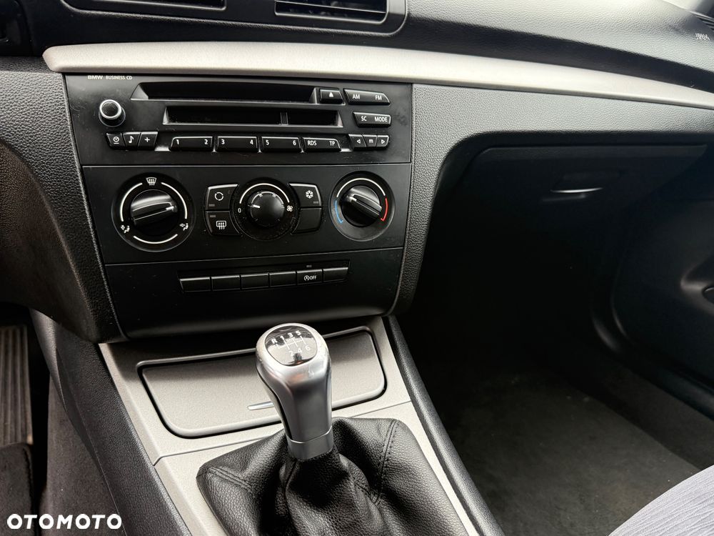 BMW Seria 1 118d - 11
