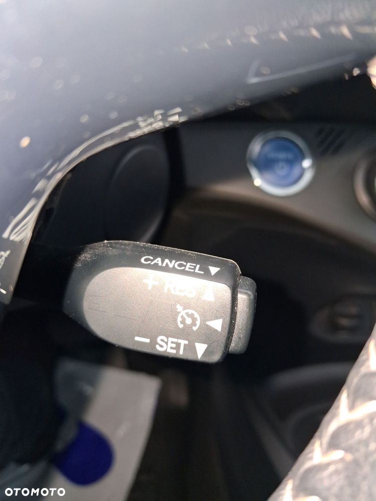 Toyota Yaris Hybrid 100 Dynamic EU6 - 15