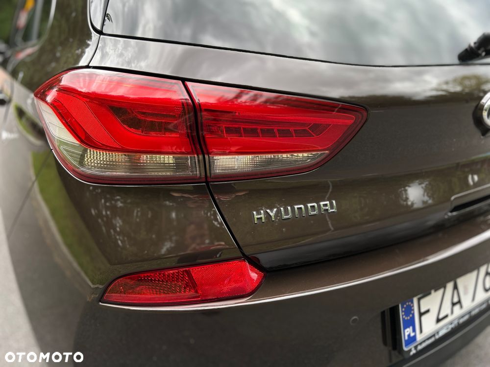 Hyundai i30 1.4 T-GDI Premiere Luxury - 6