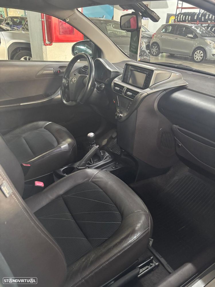 Toyota iQ 1.4 D-4D - 2