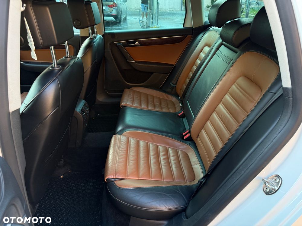 Volkswagen Passat 2.0 TDI DPF DSG Highline - 22