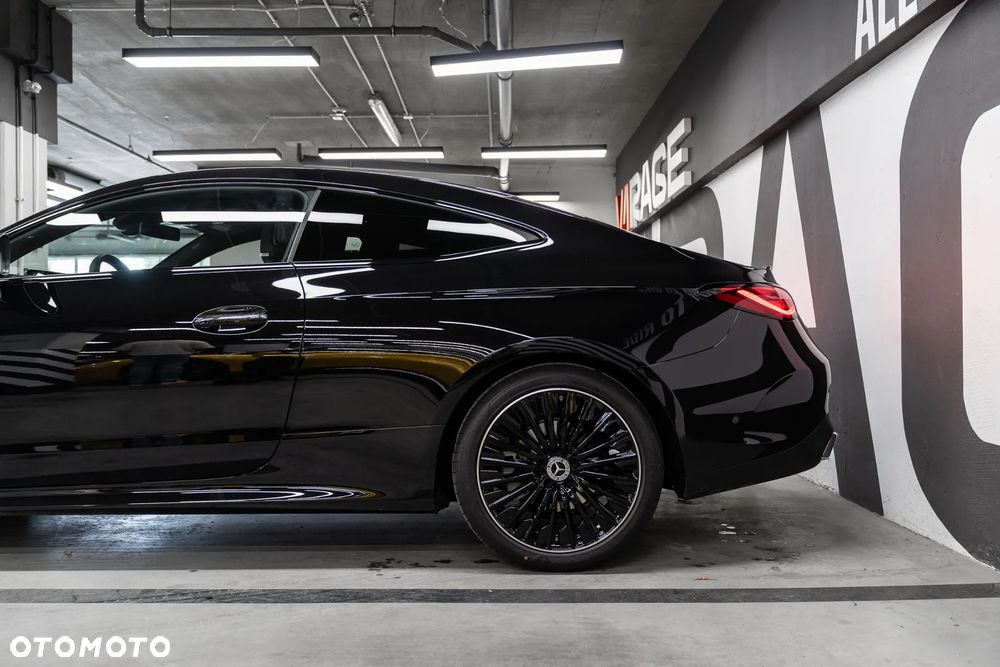 Mercedes-Benz CLE 300 mHEV 4-Matic AMG Line - 4