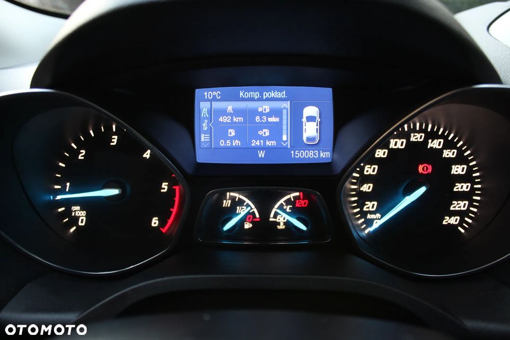 Ford Kuga 2.0 TDCi 2x4 Titanium - 13