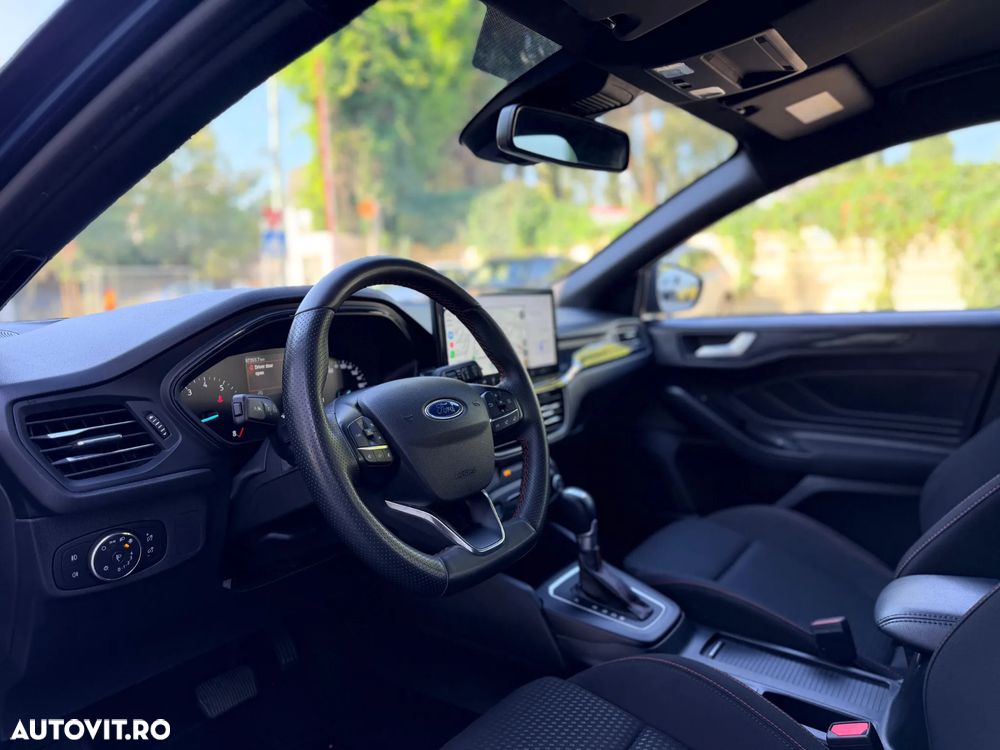 Ford Focus 1.0 EcoBoost Hybrid Aut. ST-LINE DESIGN - 3
