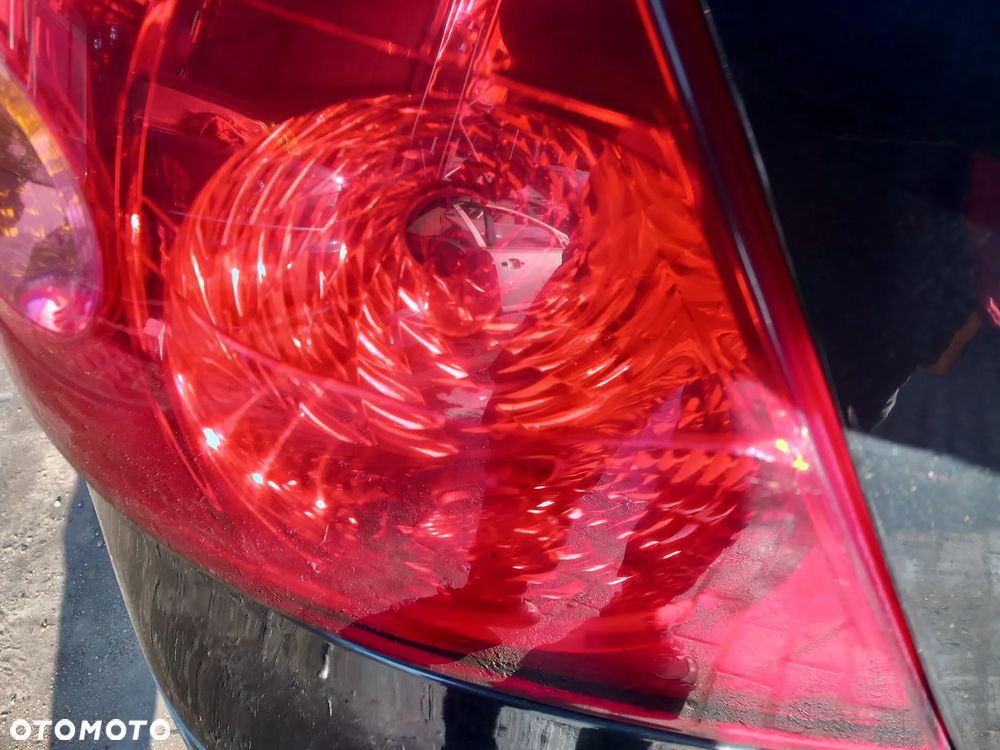 KIA CEED LAMPA LEWA TYLNA LEWY TYŁ W BŁOTNIK HB - 2