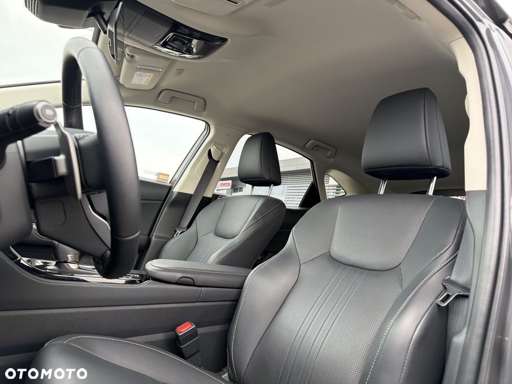 Lexus NX 350h Prestige AWD - 24