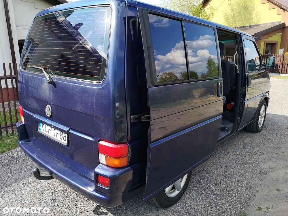 Volkswagen Caravelle - 16