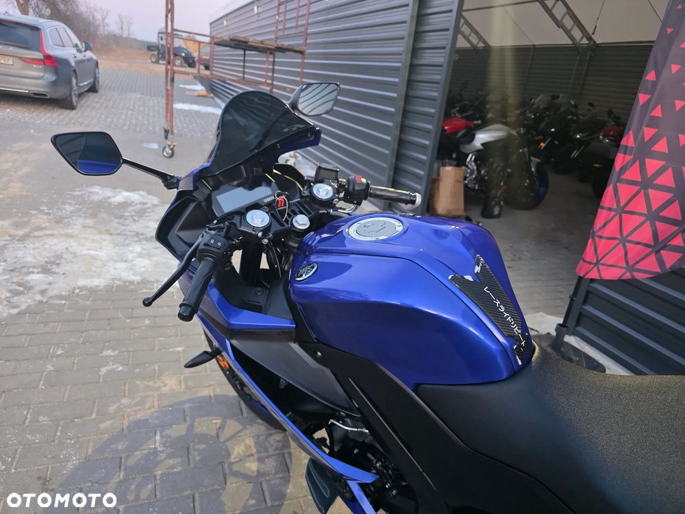 Yamaha YZF - 29