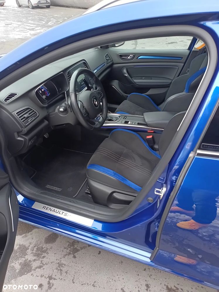 Renault Megane ENERGY TCe 205 EDC GT - 12