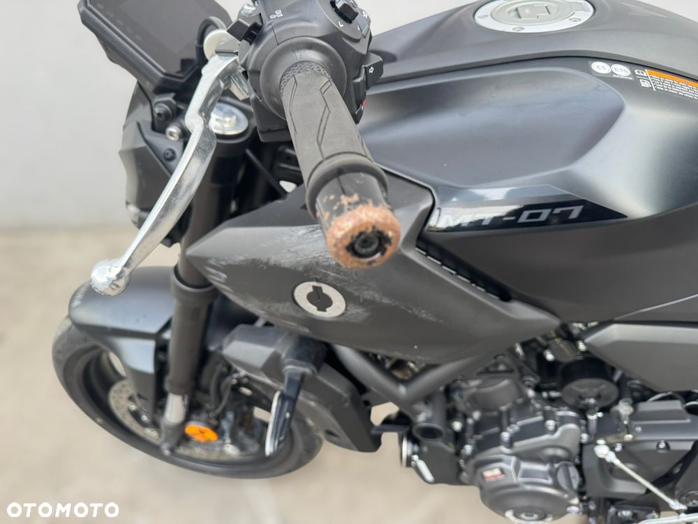 Yamaha MT - 12