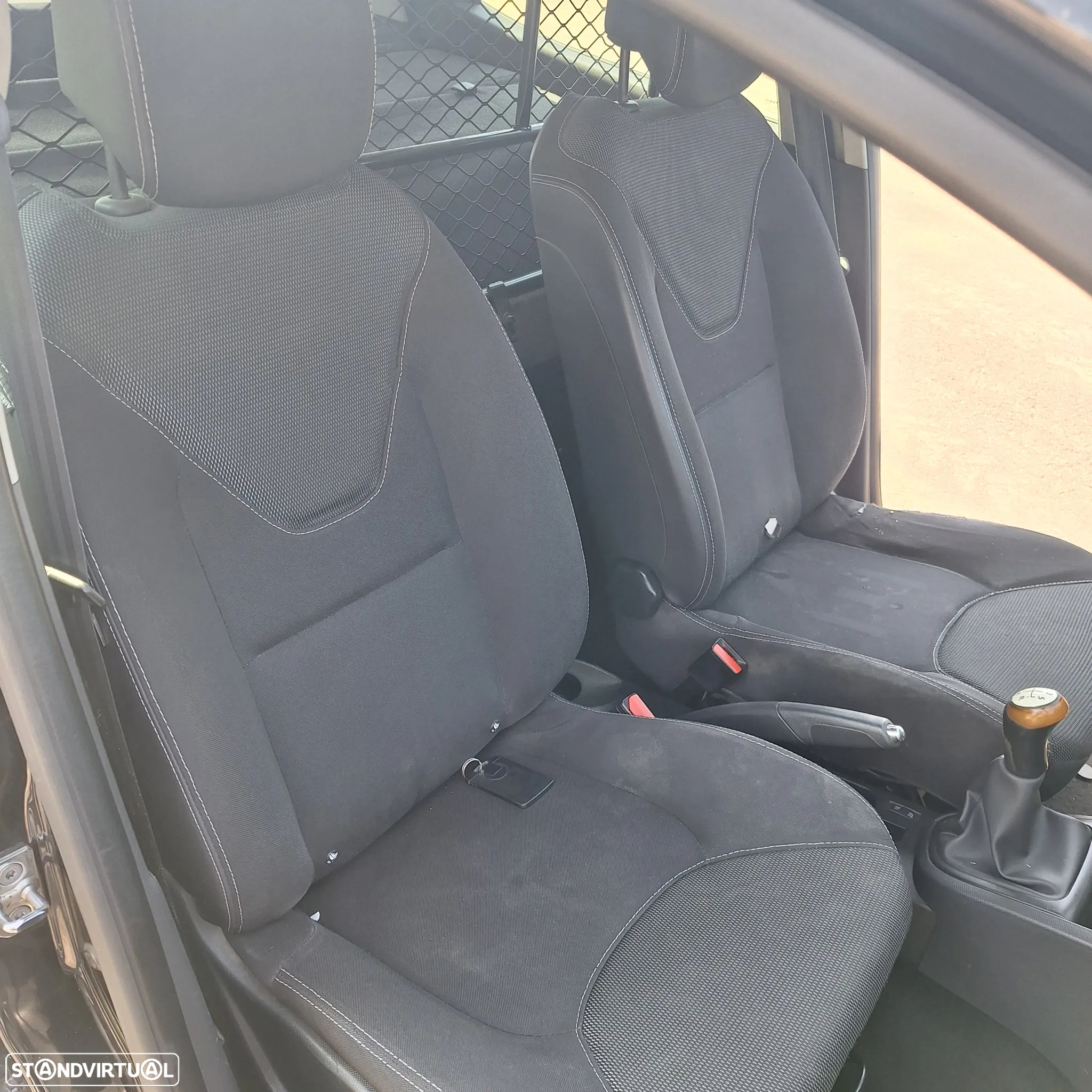 Renault Clio - 30
