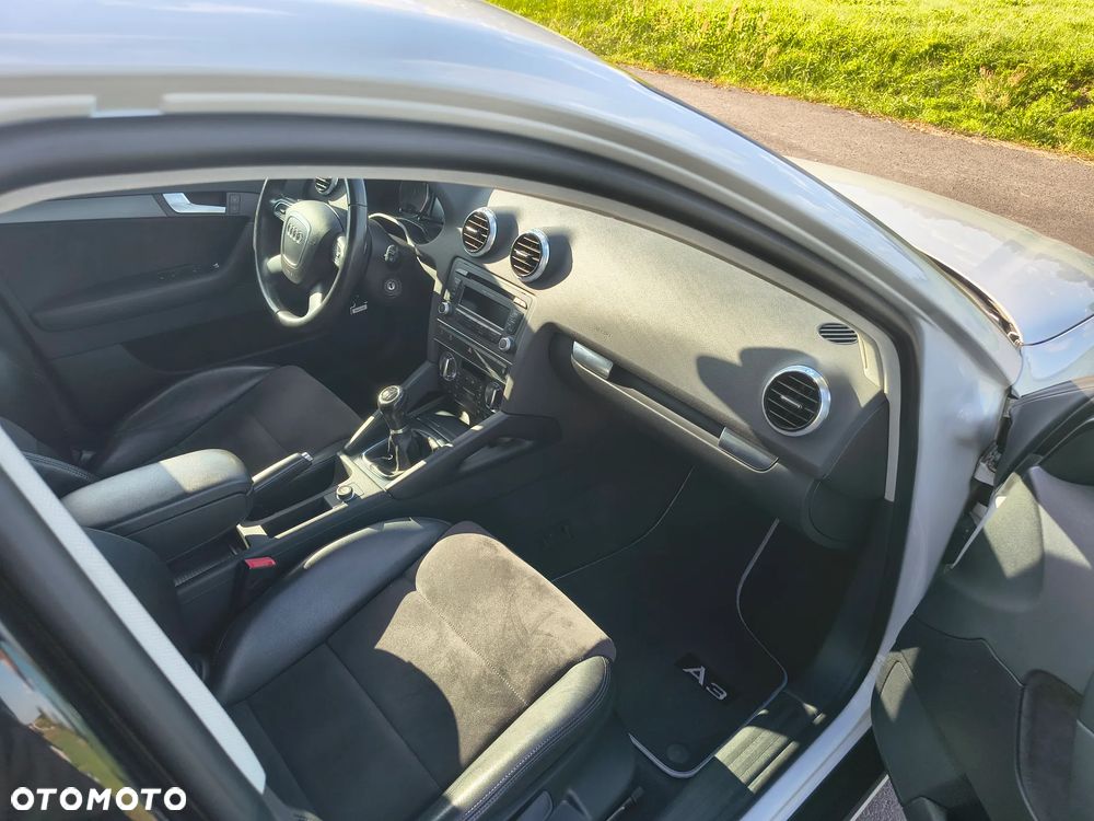 Audi A3 Sportback 2.0 TDI Attraction - 12