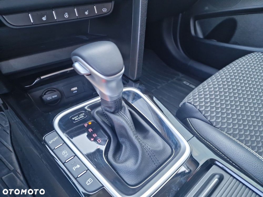 Kia XCeed 1.5 T-GDI Business Line DCT - 30