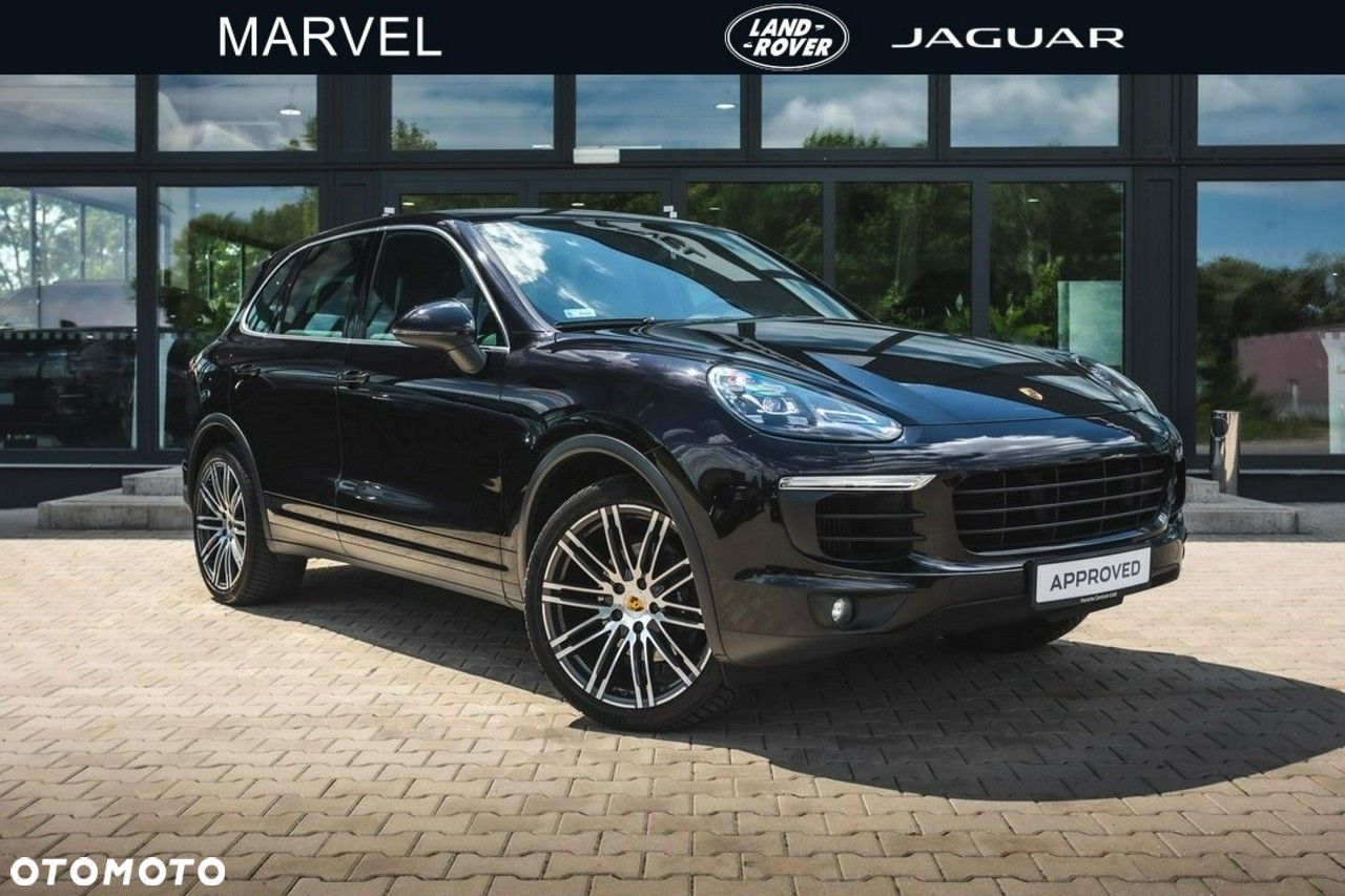 Porsche Cayenne - 1